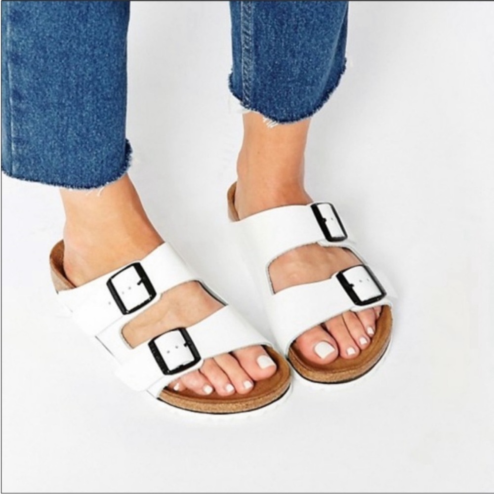 Birkenstock Arizona white sandals size 9